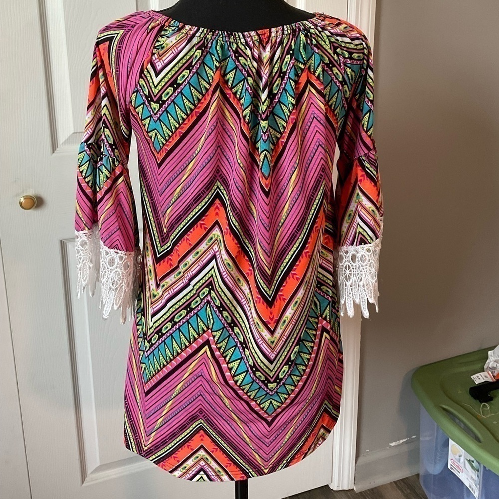 WinWin lace tunic. Half sleeve. Size s/m